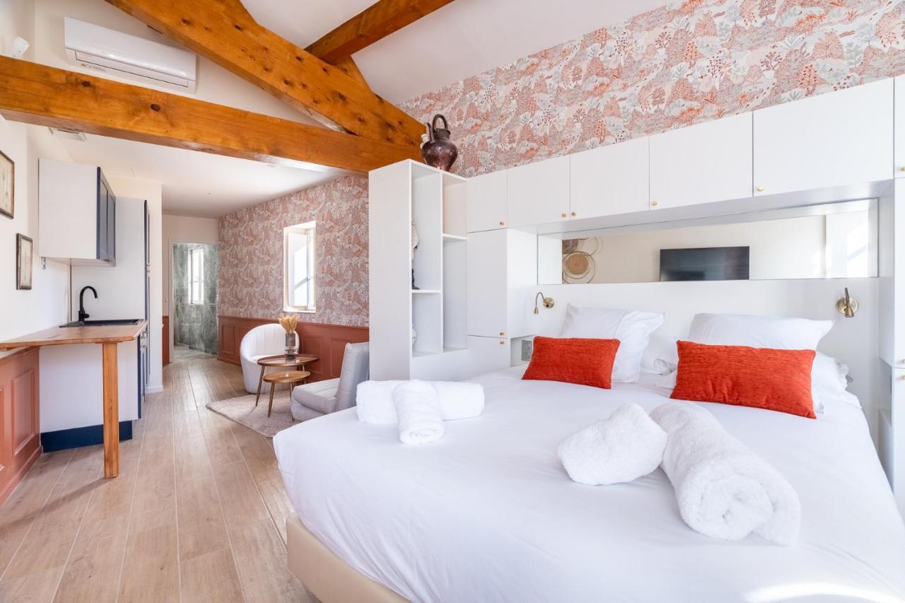 La Reserve De Salon De Provence ภายนอก รูปภาพ